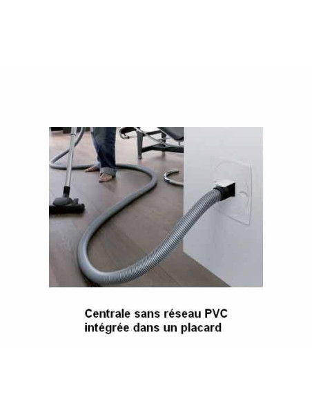 ASPIRATEUR INTEGRE + SET DE NETTOYAGE + FLEXIBLE 9 M